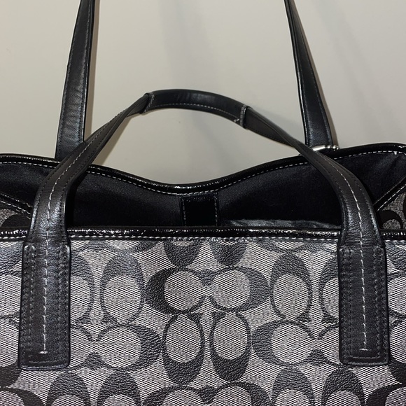 Coach Shoulder Bag - Picture 8 of 13